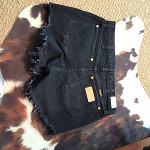 High waisted wrangler shorts